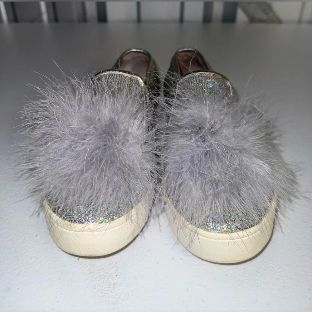 Kate Spade Latina Silver Leather Sequin Feather Pom Shoes Size 6M
